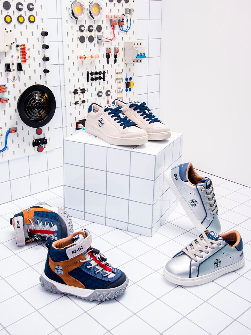Botin-Niño-Star-Wars-R2-D2-Azul-Hush-Puppies