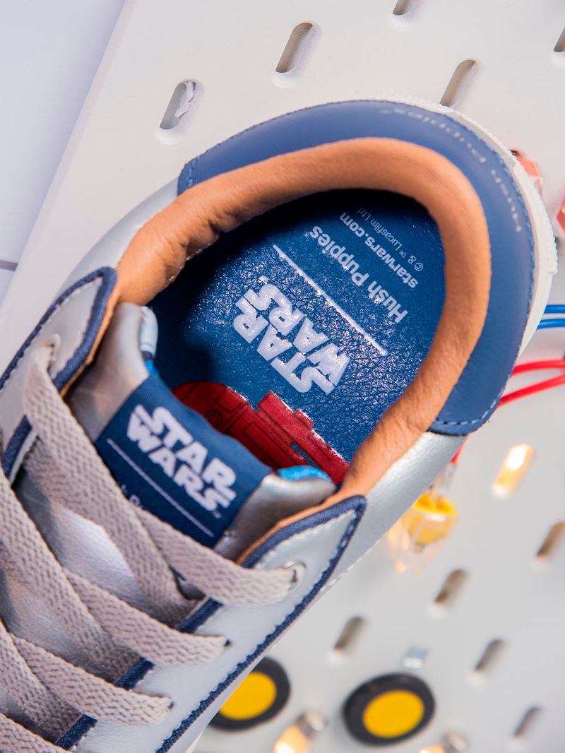 Zapatilla-Niño-Star-Wars-R2-D2-Plateado-Hush-Puppies